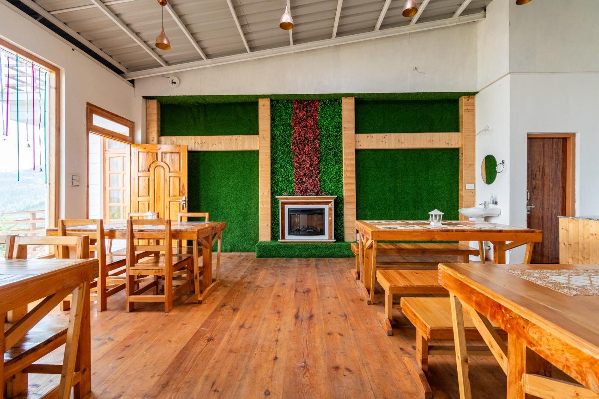 Hotel Wood Crista Kufri Near An Apple Orchard Exterior foto